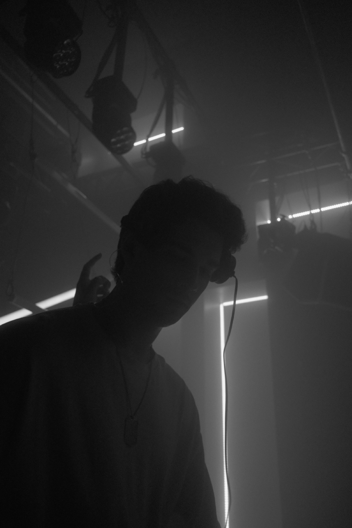 Gibbs × Burney — frame 09